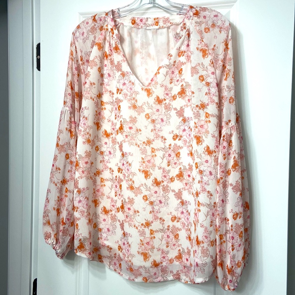 Spring oranges and pinks floral light weight top.